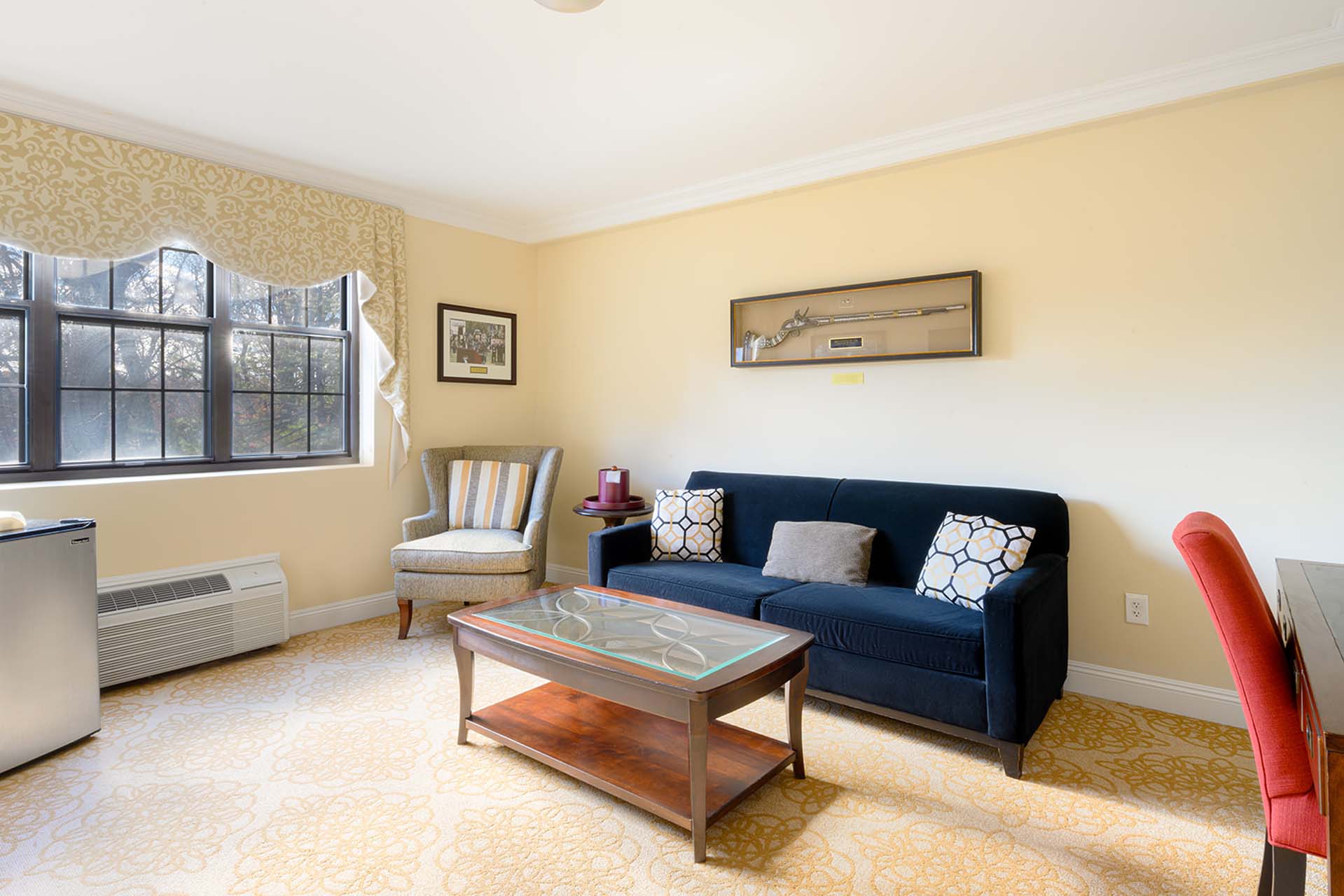 Executive Jr Suite living space